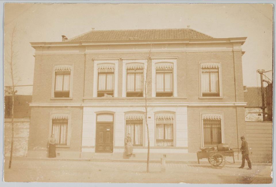 Oude foto van de Gasfabriek in Alkmaar
