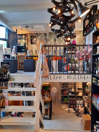 Binnen bij de winkel Samen in de Keuken