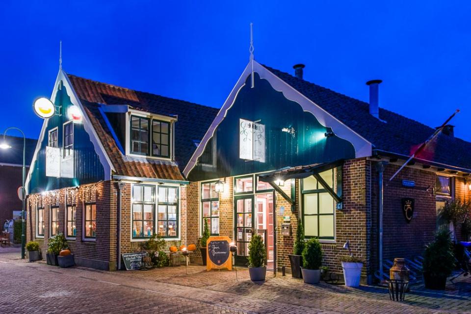 vooraanzicht genot van grootschermer