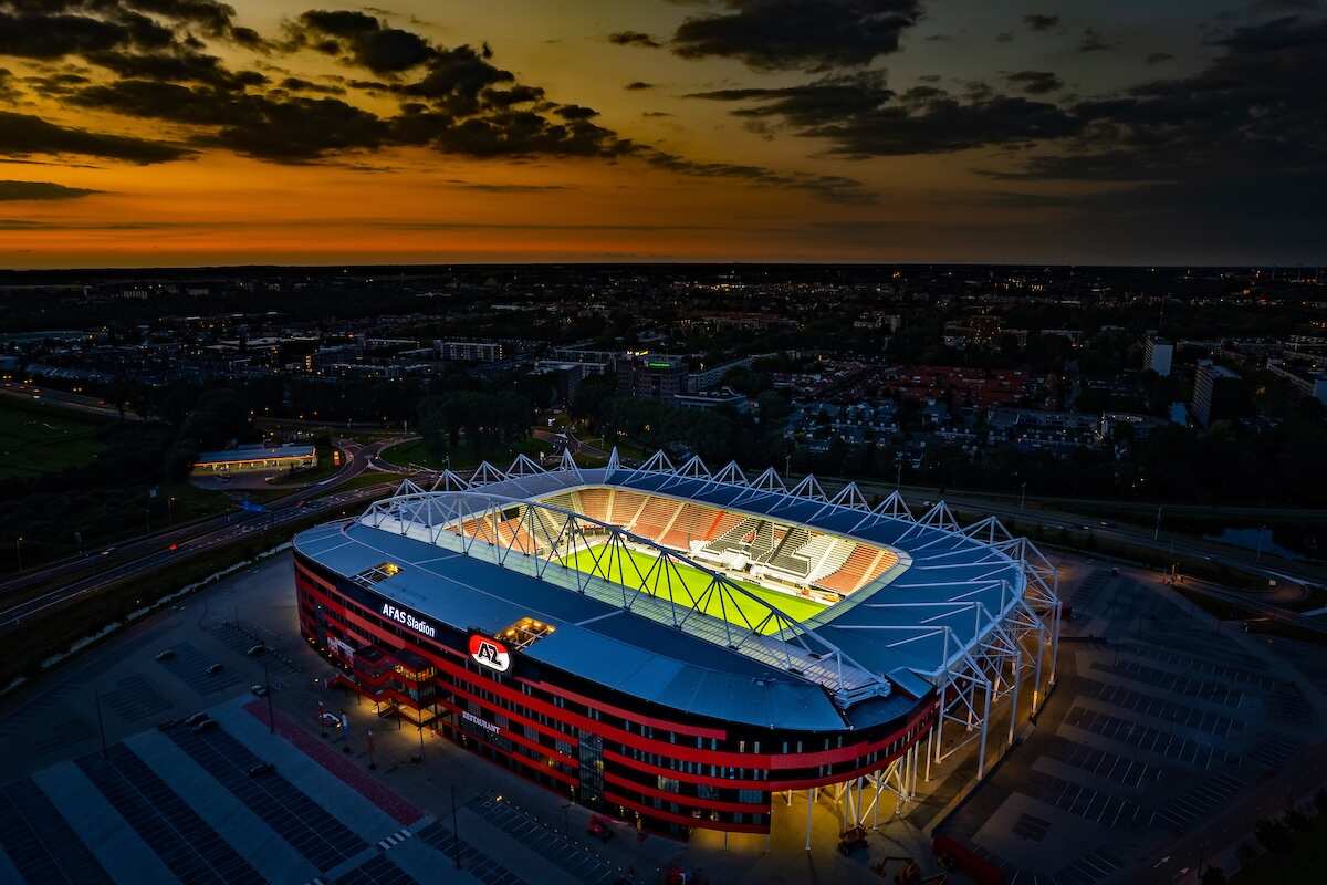 Bovenaanzicht van het stadion van AZ